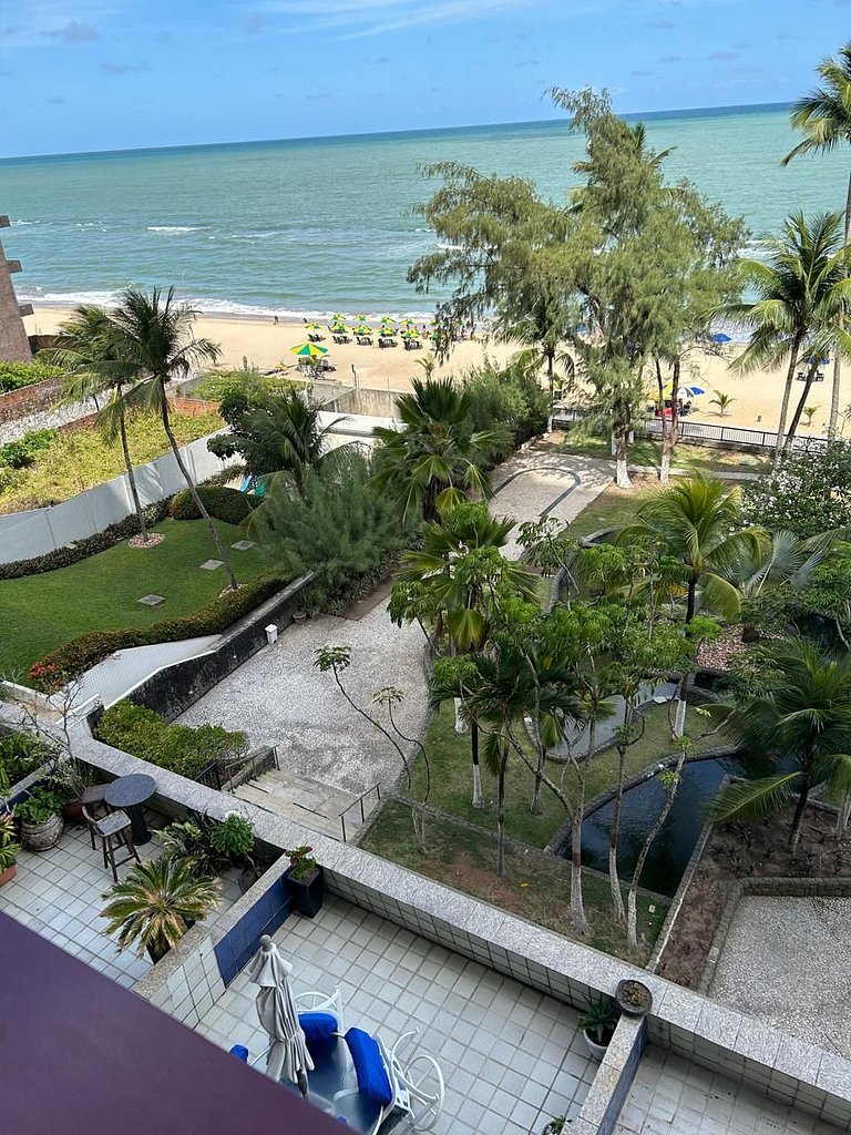 Flat Golden Beach - Suíte Frente Mar com varanda