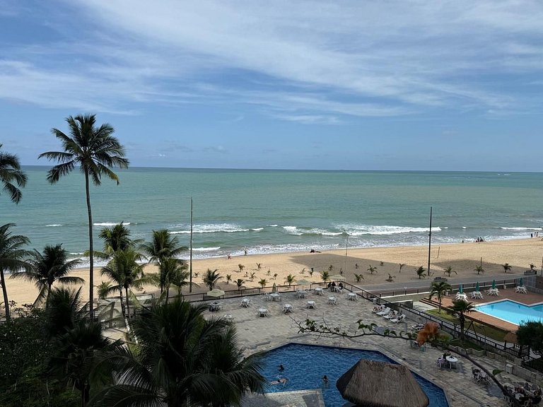 Flat Golden Beach - Suíte Frente Mar com varanda